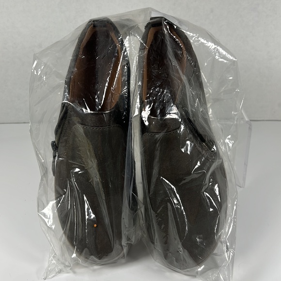 Size7 Clarks Unstructured Side-Zip Slip-On Shoes - Un.Adorn Zip - Picture 10 of 10